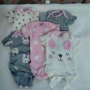 Newborn 5 piece onesie bundle
